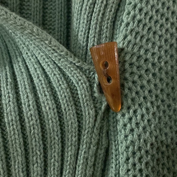 Sage green sweater vest - Picture 3 of 4